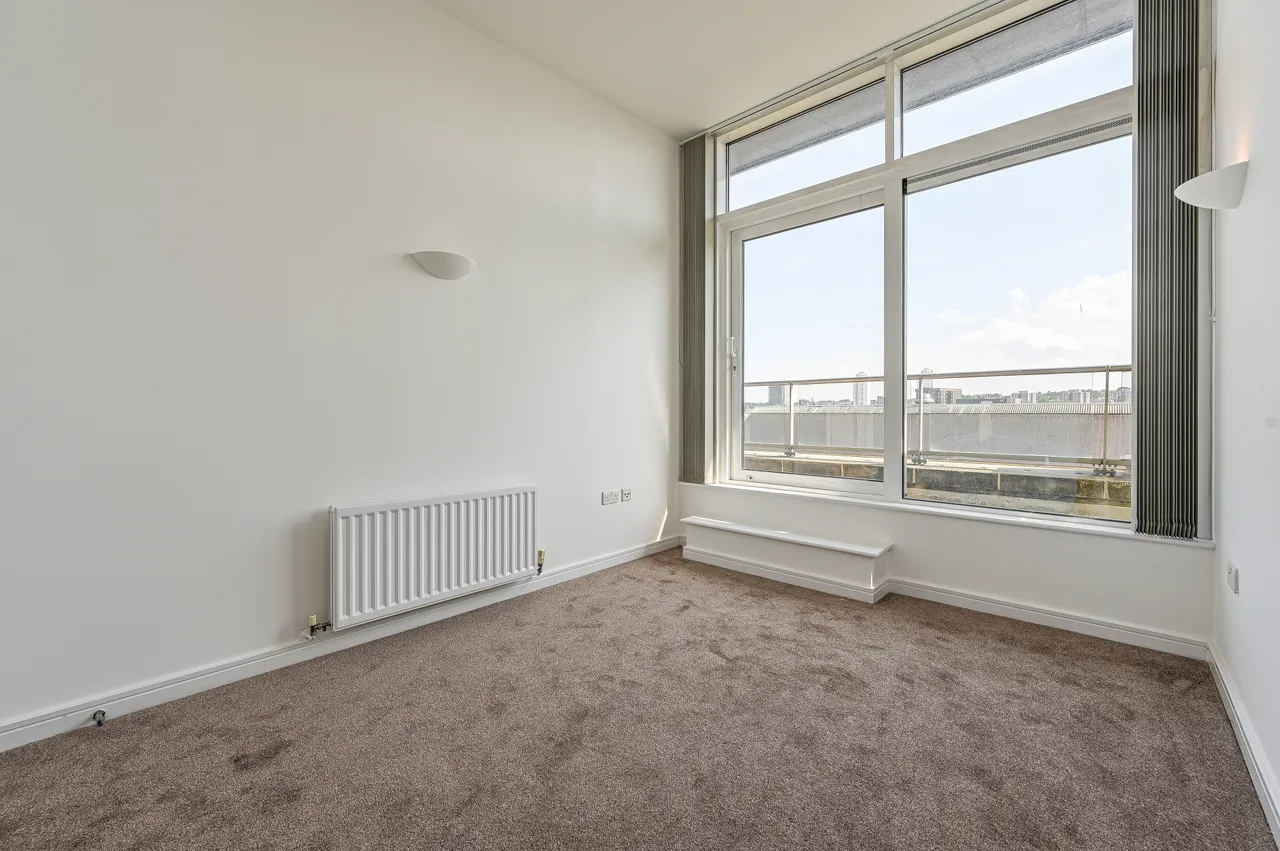 Apartment 313, Building 50, Argyll Road, London, photo 5