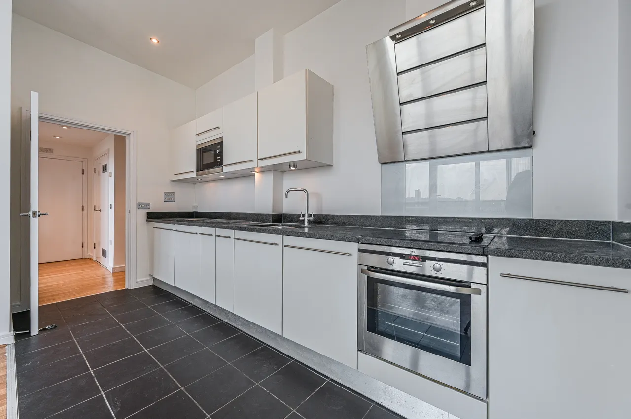 Apartment 313, Building 50, Argyll Road, London, photo 4