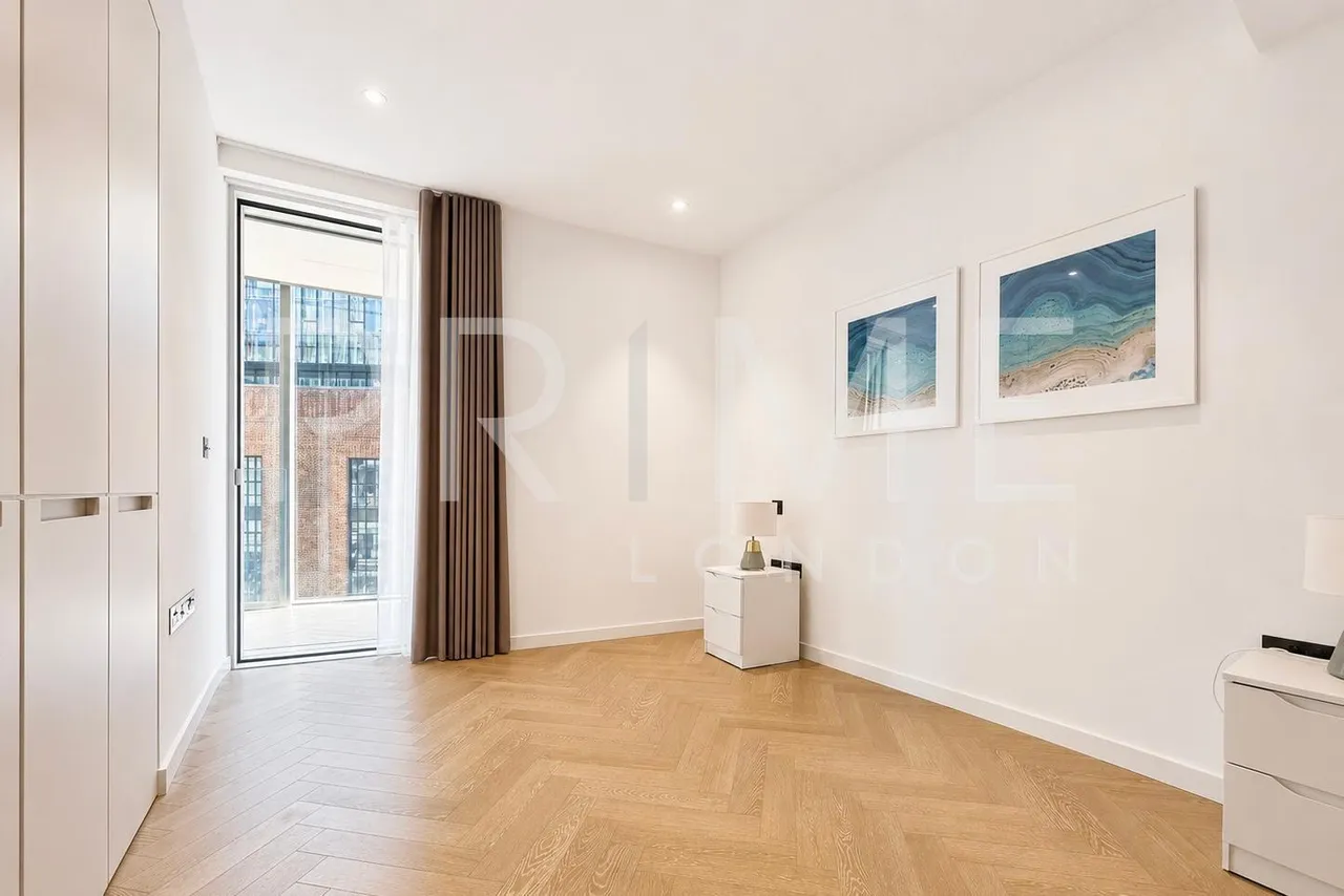 Fladgate House, Circus West, SW11, photo 7