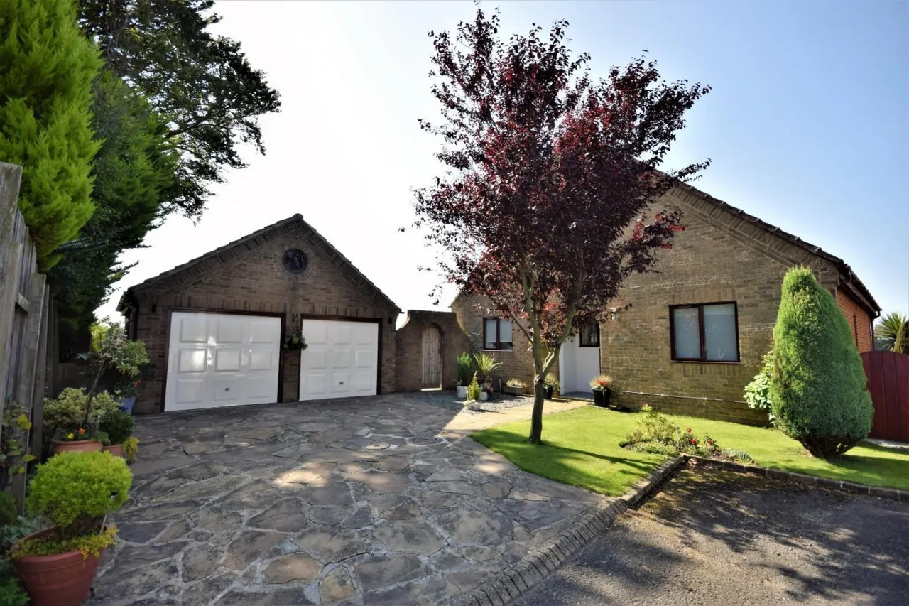 Cherry Drive, Haswell Village, DH6, photo 3