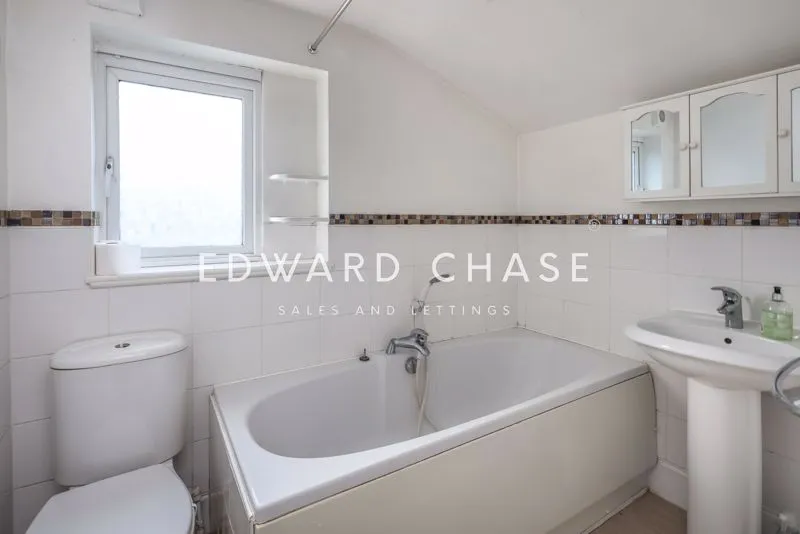 Malvern Road, Hornchurch, RM11, photo 15