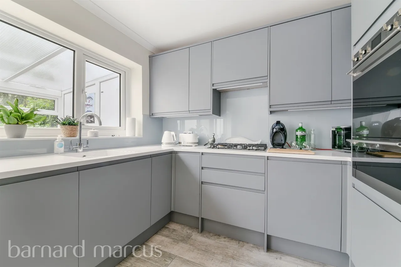 Melford Road, London, photo 8