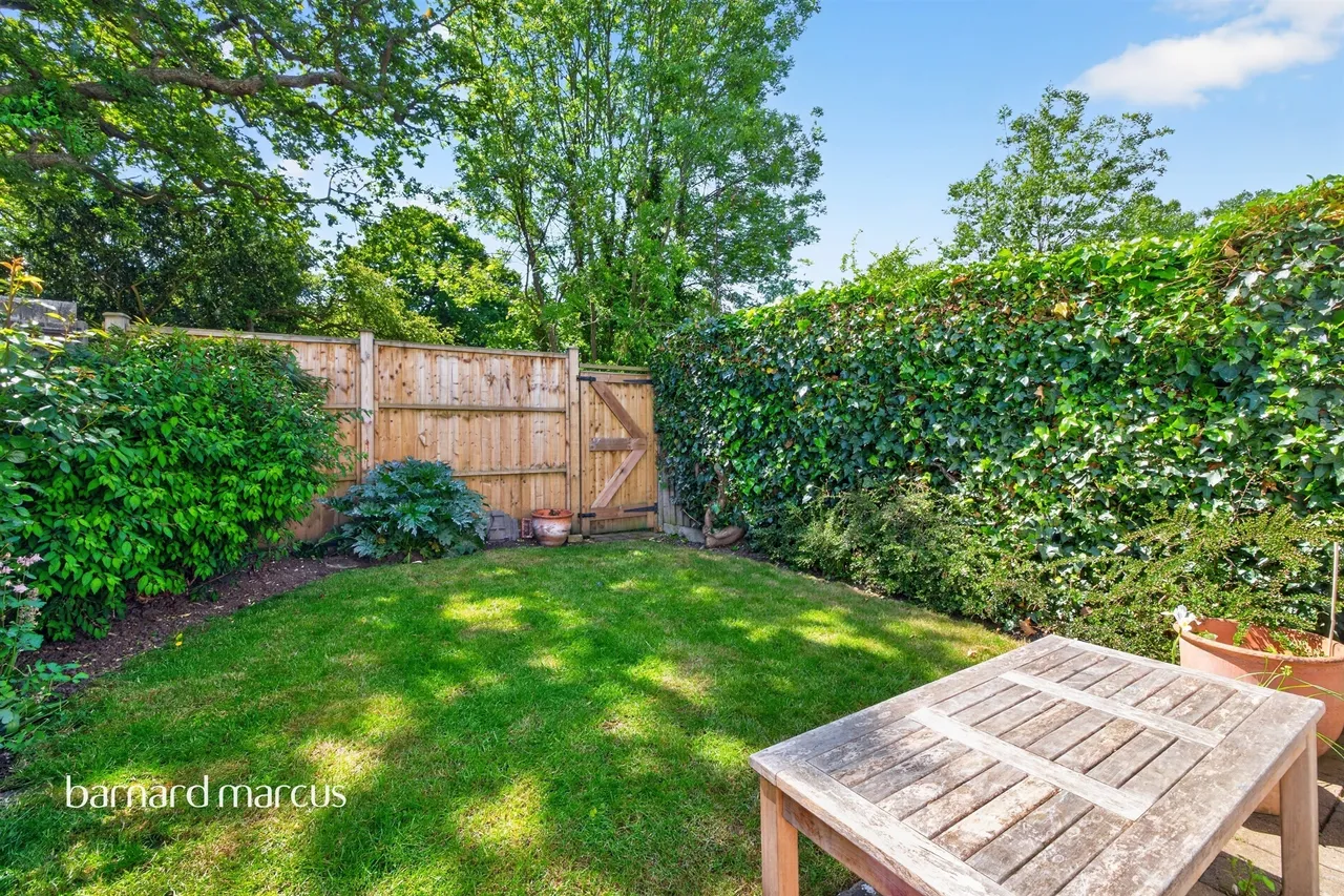 Melford Road, London, photo 11
