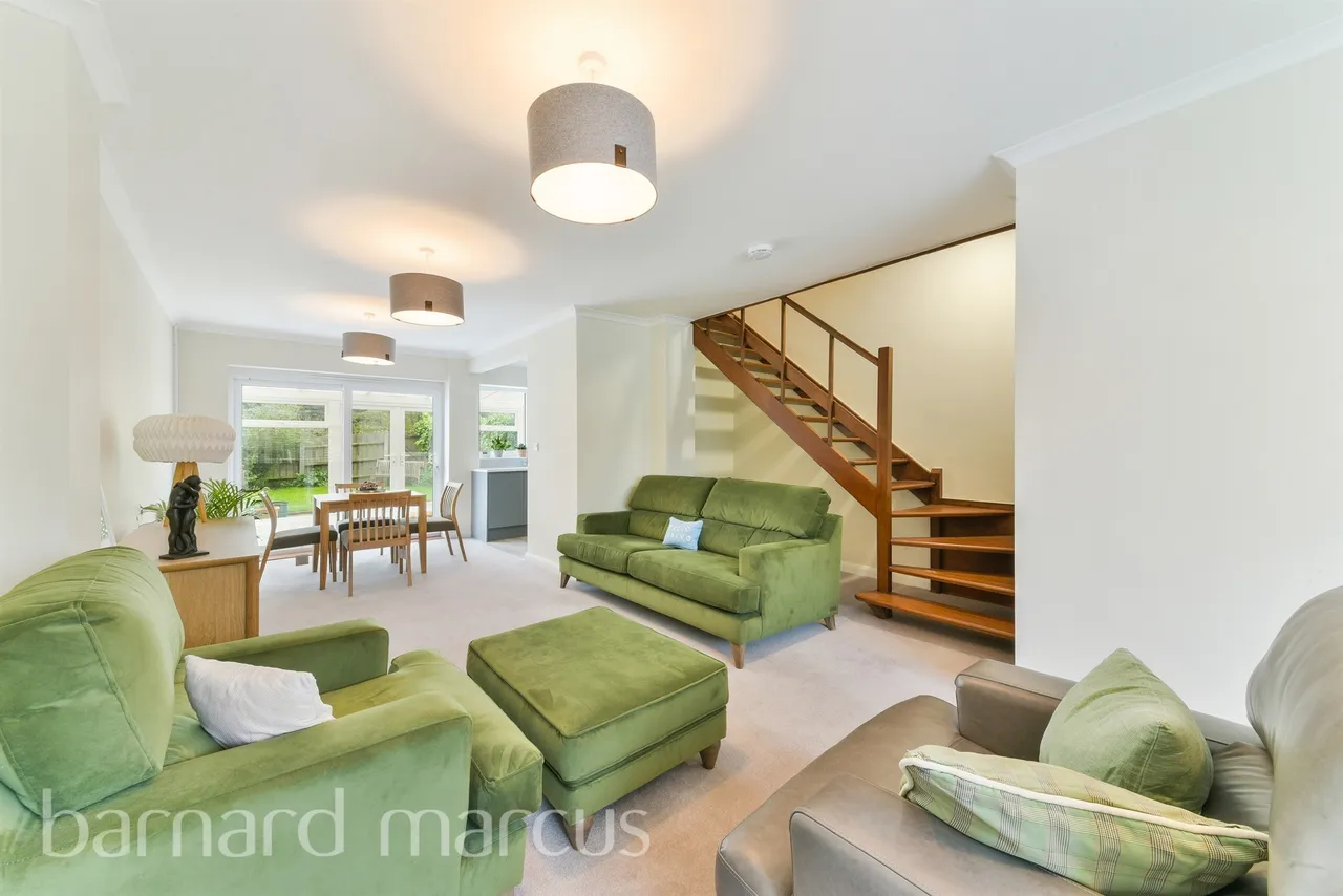 Melford Road, London, photo 2