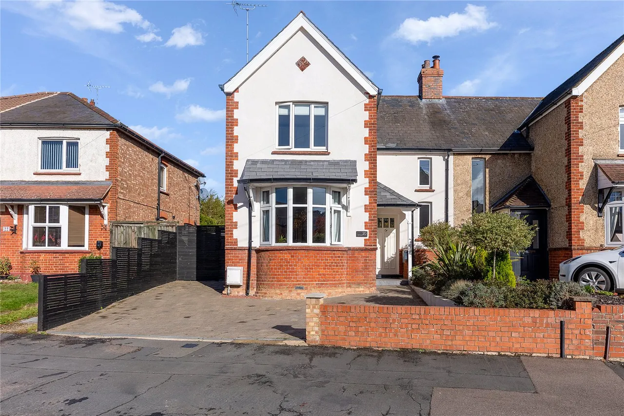 4 bed house for sale, Clapham, Bedford