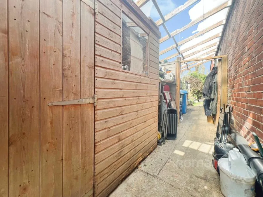 Brighton Road, Aldershot, GU12, photo 25