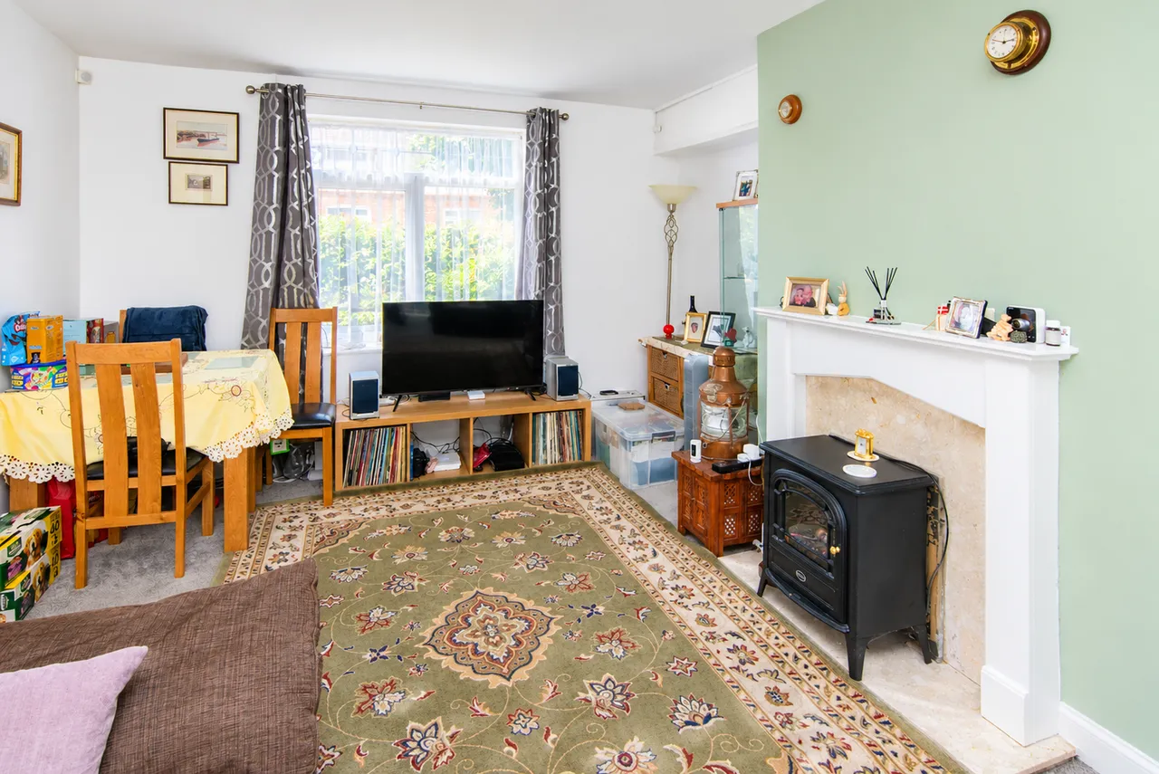 Hindley Crescent, Barnton, CW8, photo 5