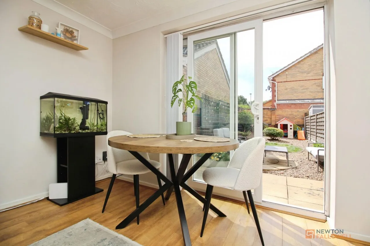 Pretoria Close, Thurcaston Park, LE4, photo 5