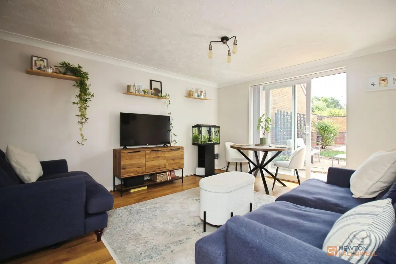 Pretoria Close, Thurcaston Park, LE4, photo 4