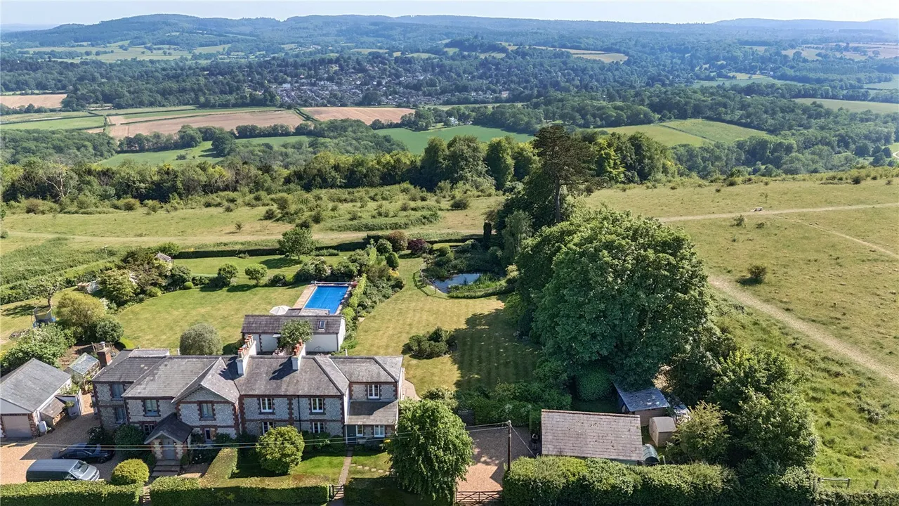 Lime Tree Cottages, Ranmore Common, RH5, photo 3
