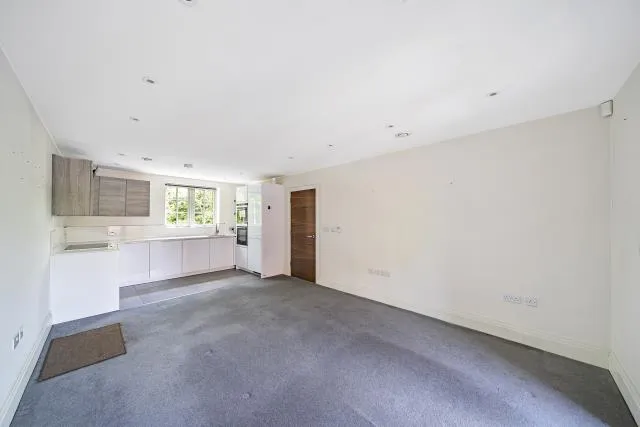 Ashridge Close, London, N3, photo 3