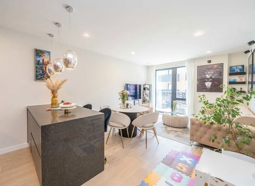 Middle Road, Hanwell, W7, photo 2