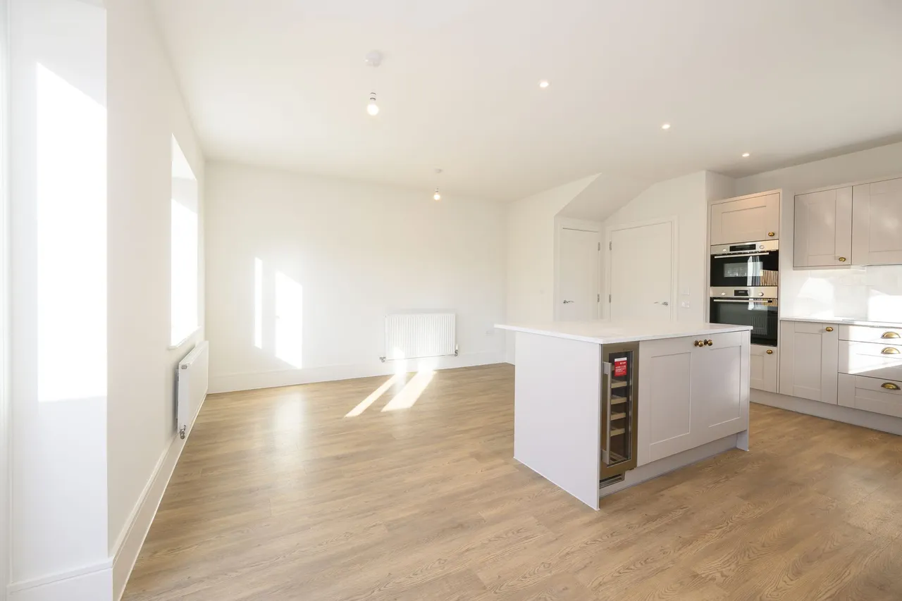 The Orchards, Leighwood Fields, GU6, photo 2