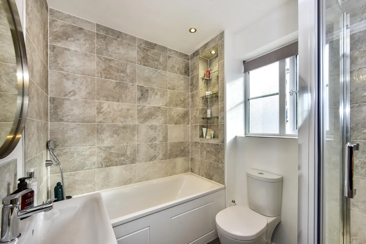 Woodlark Walk, Goldthorpe, S63, photo 15