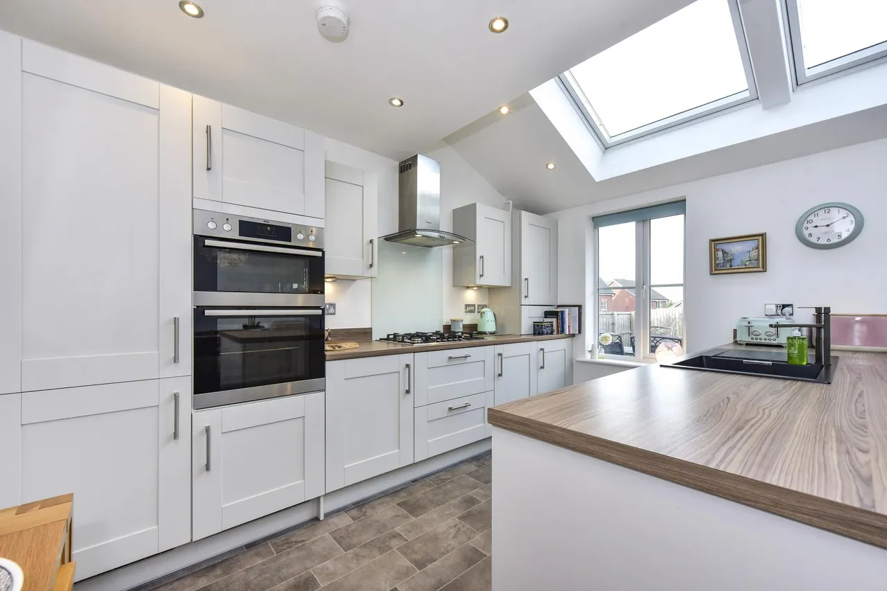 Woodlark Walk, Goldthorpe, S63, photo 5