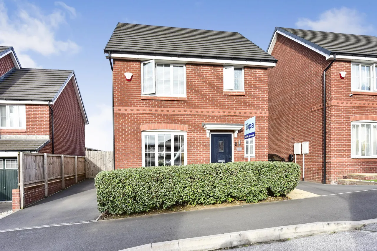 Woodlark Walk, Goldthorpe, S63, photo 25