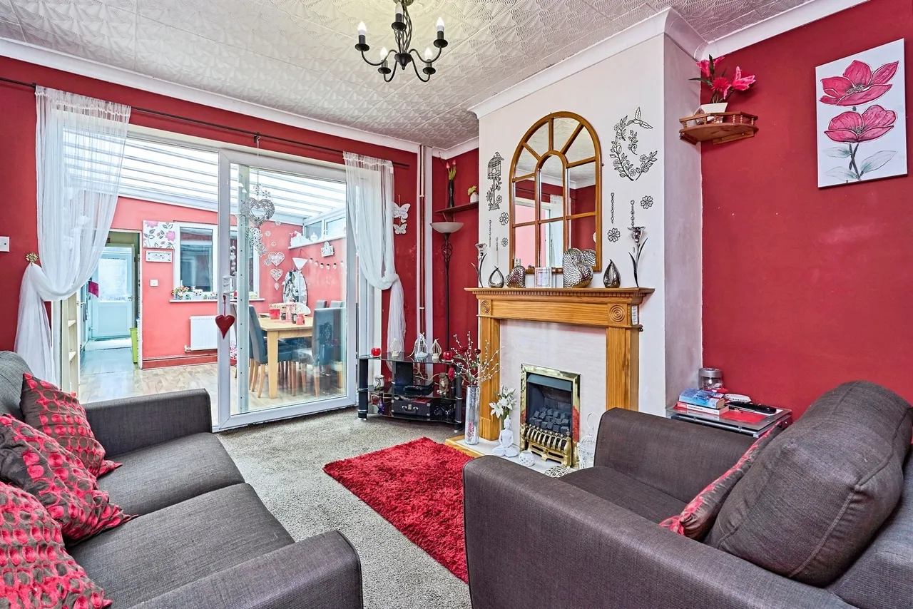 Alexandra Road, Tipton, DY4, photo 4