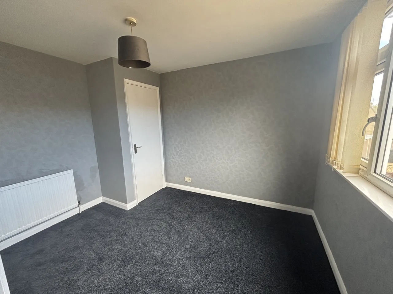 Gilbert Close, DE21, photo 6