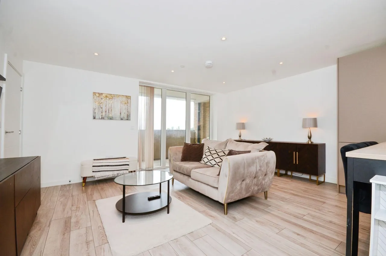 2 bed flat for sale, Croxley View, Watford, WD18