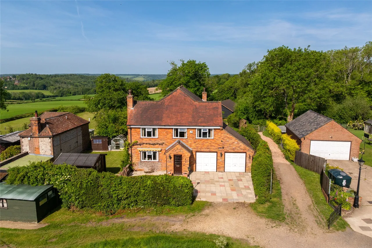 4 bed house for sale, Spindleberry, Ditchfield Common, HP14
