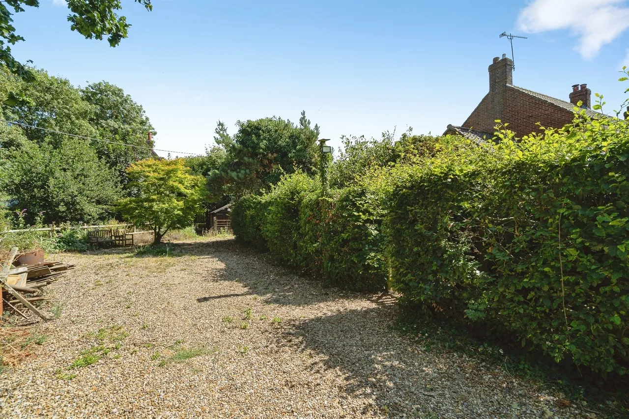 The Green, Matlaske, NR11, photo 16