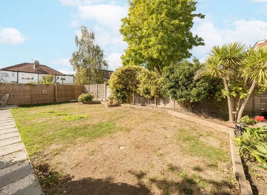 Ravenswood Avenue, Surbiton, KT6, photo 8