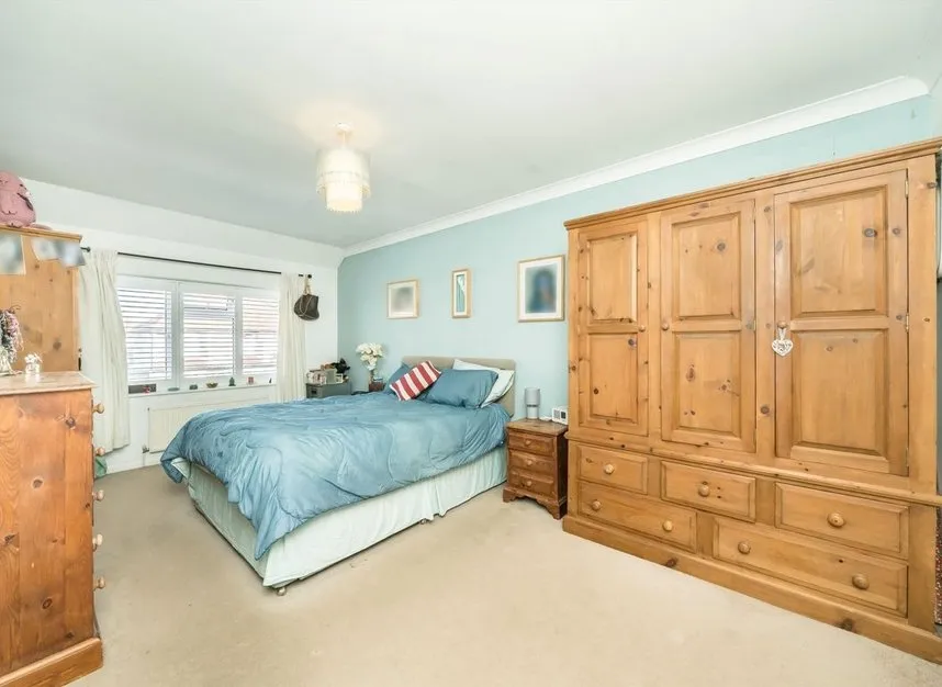 Ravenswood Avenue, Surbiton, KT6, photo 5