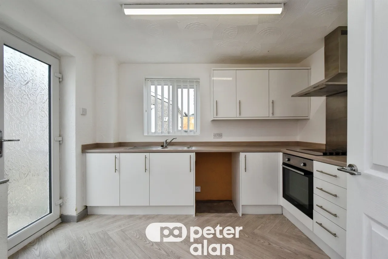 Derwent Drive, Aberdare, CF44, photo 6