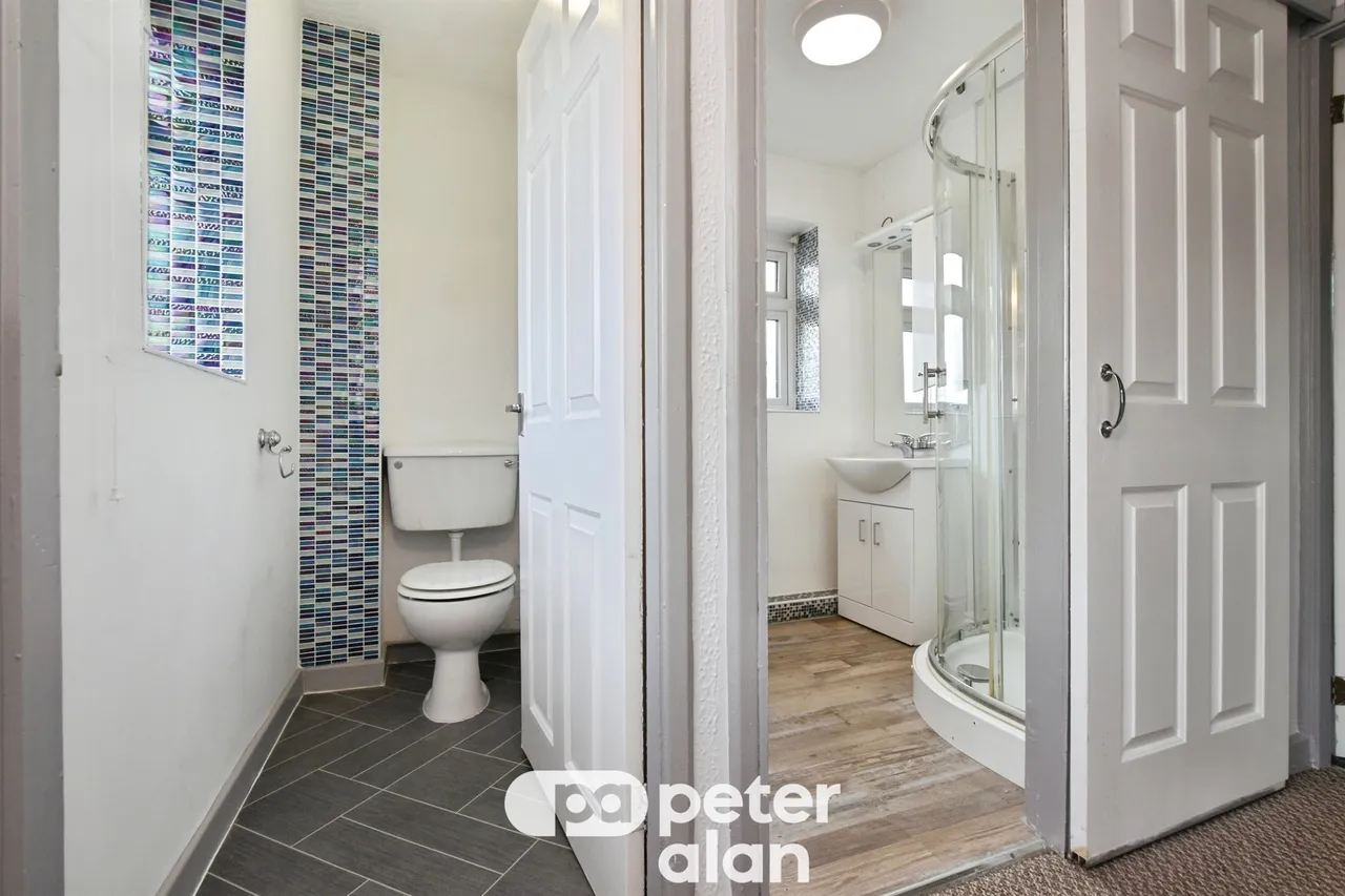 Derwent Drive, Aberdare, CF44, photo 16