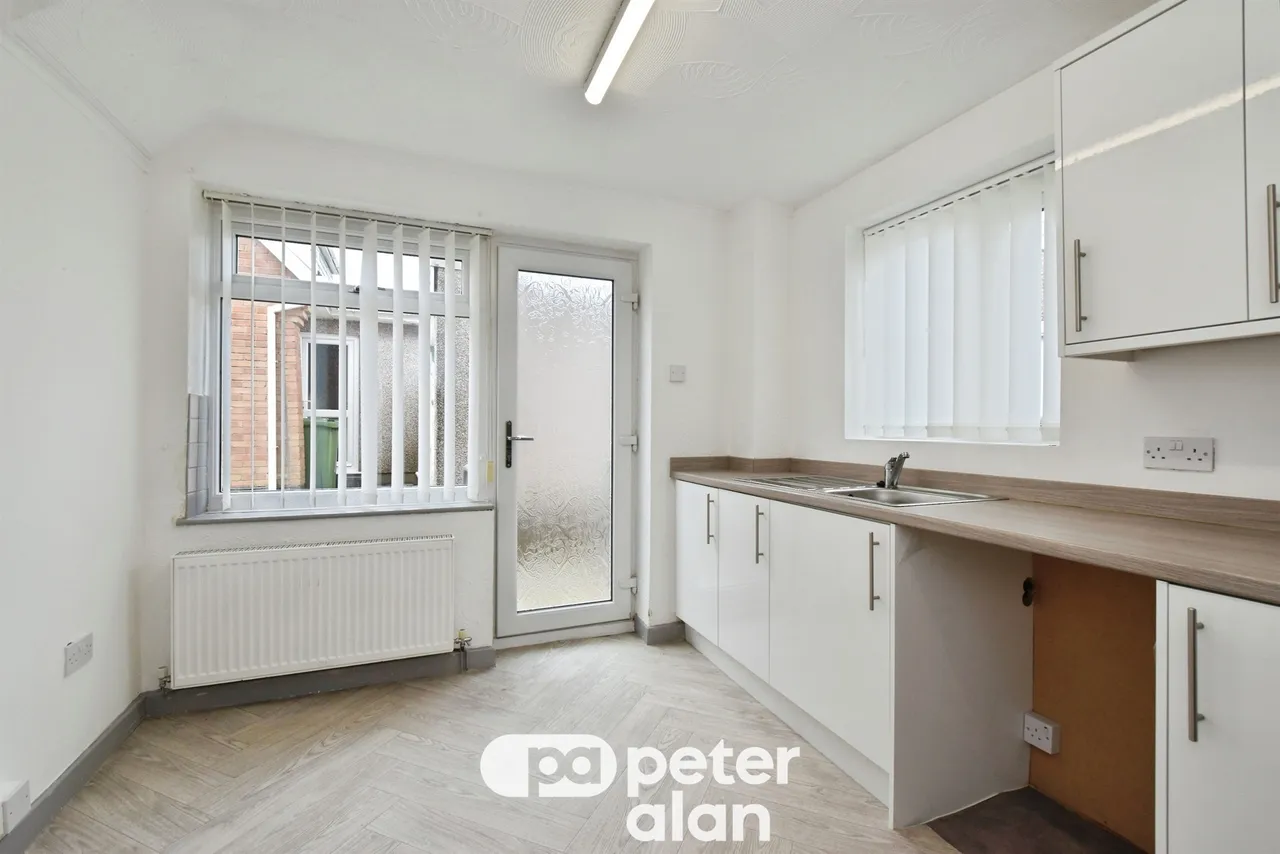 Derwent Drive, Aberdare, CF44, photo 4