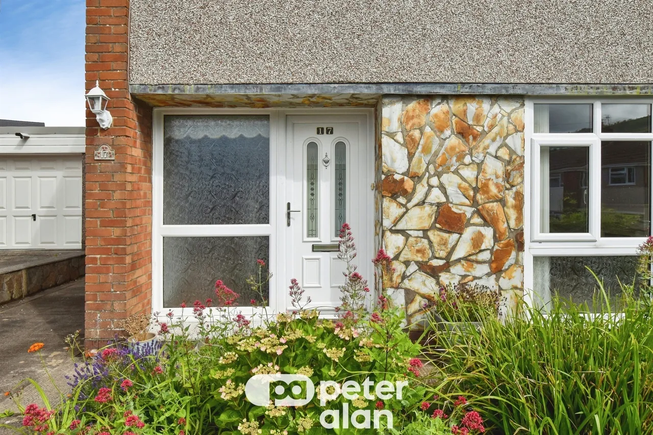 Derwent Drive, Aberdare, CF44, photo 23
