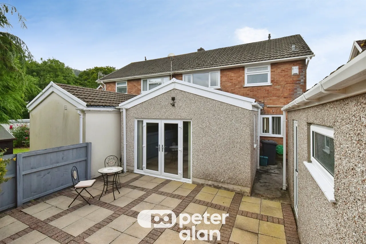 Derwent Drive, Aberdare, CF44, photo 19