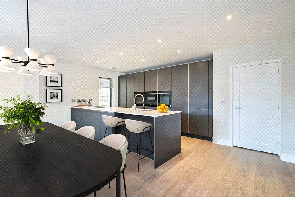 4 bed house for sale — The Close, Trendlewood Way, BS48 4TA