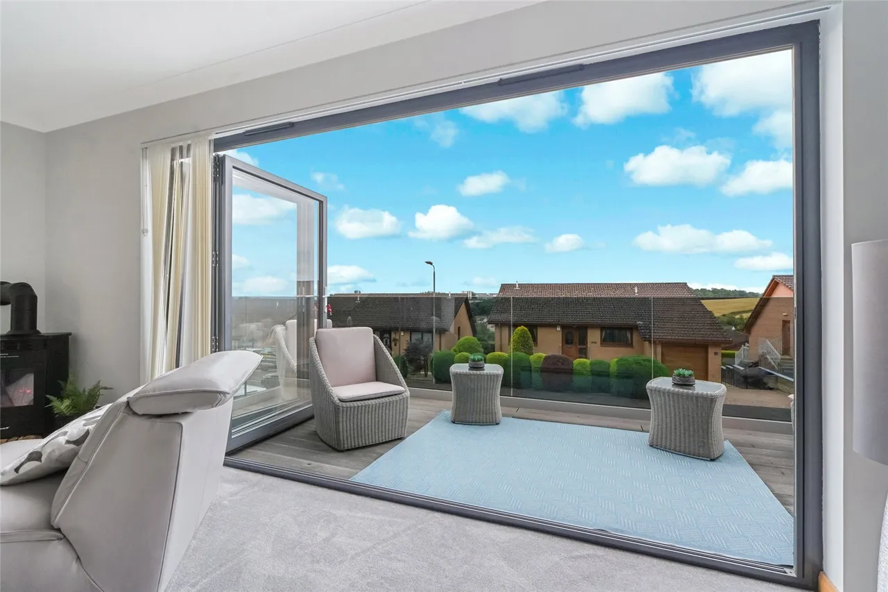 Blairdenon Drive, Sauchie, Alloa, Clackmannanshire, FK10, photo 2