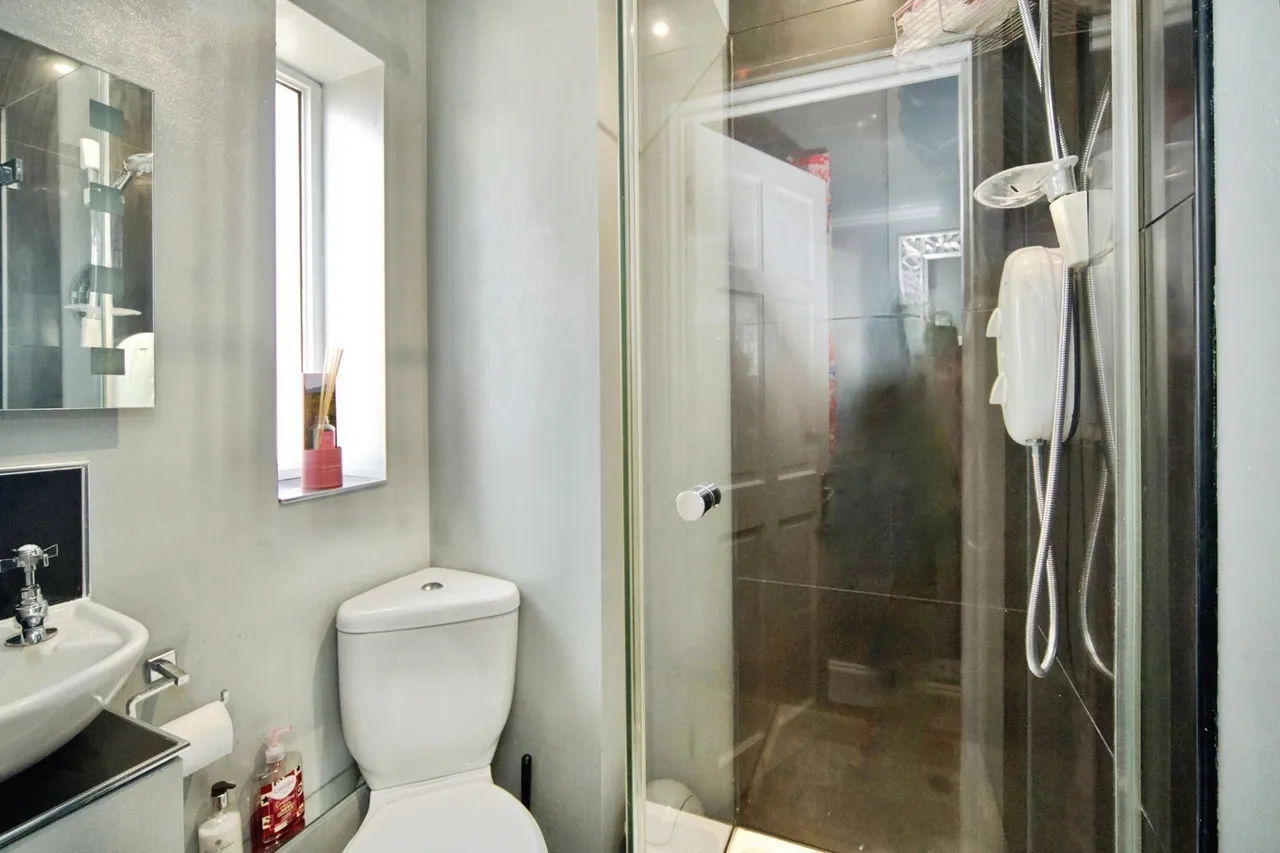 Helmsdale Close, Romford, RM1, photo 8