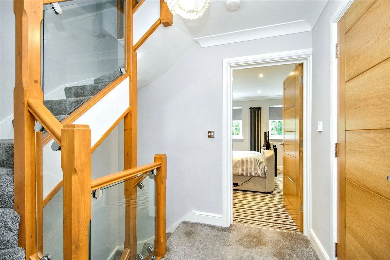 Portsea Road, Tilbury, Thurrock, Essex, RM18, photo 11