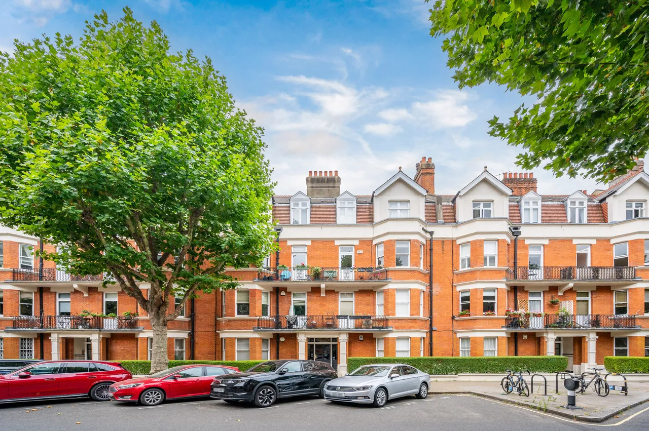 3 bed flat for sale, London, W9