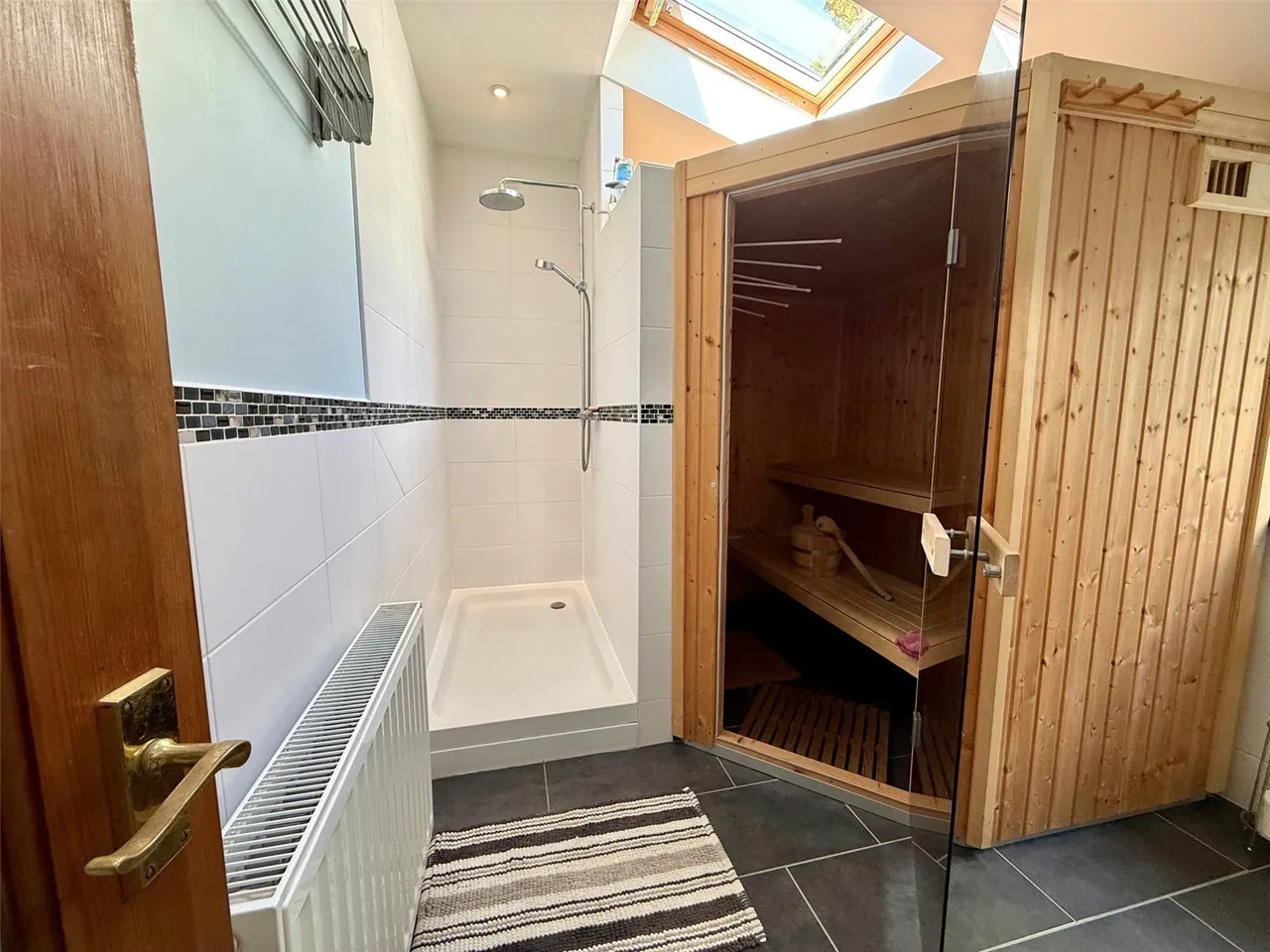 St. Georges Road, Menai Bridge, LL59, photo 5