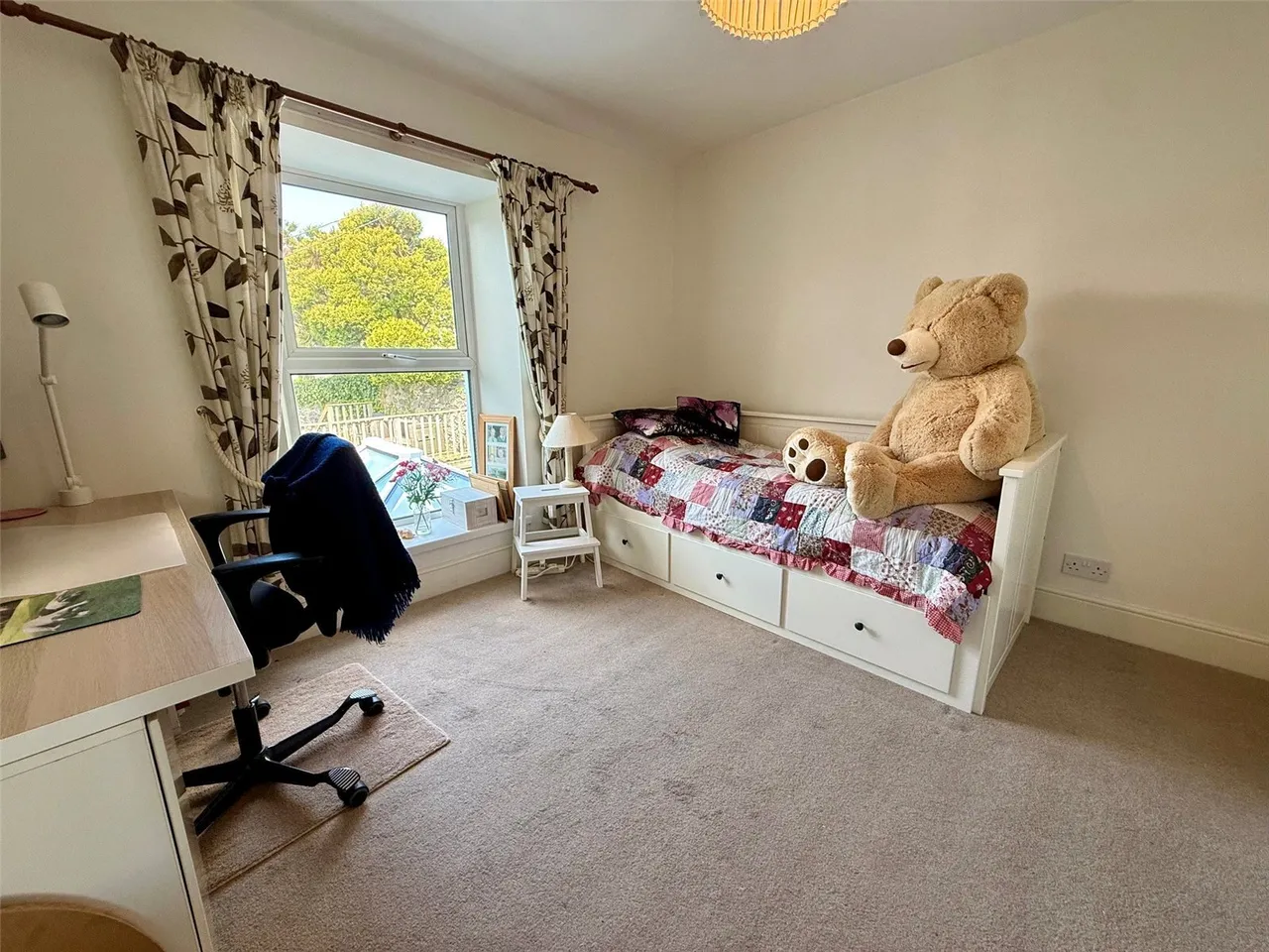 St. Georges Road, Menai Bridge, LL59, photo 8