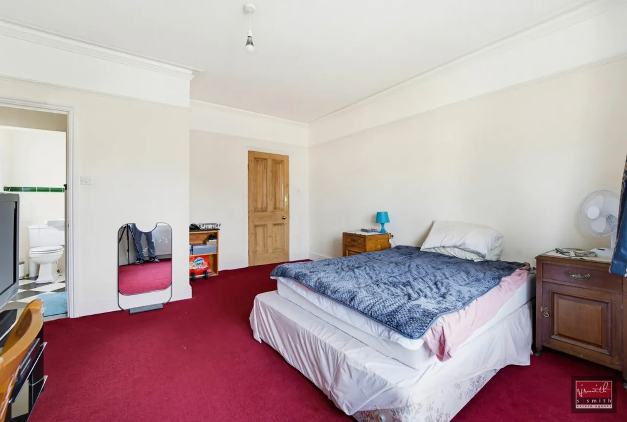 Cherry Orchard, Staines-upon-Thames, TW18, photo 16