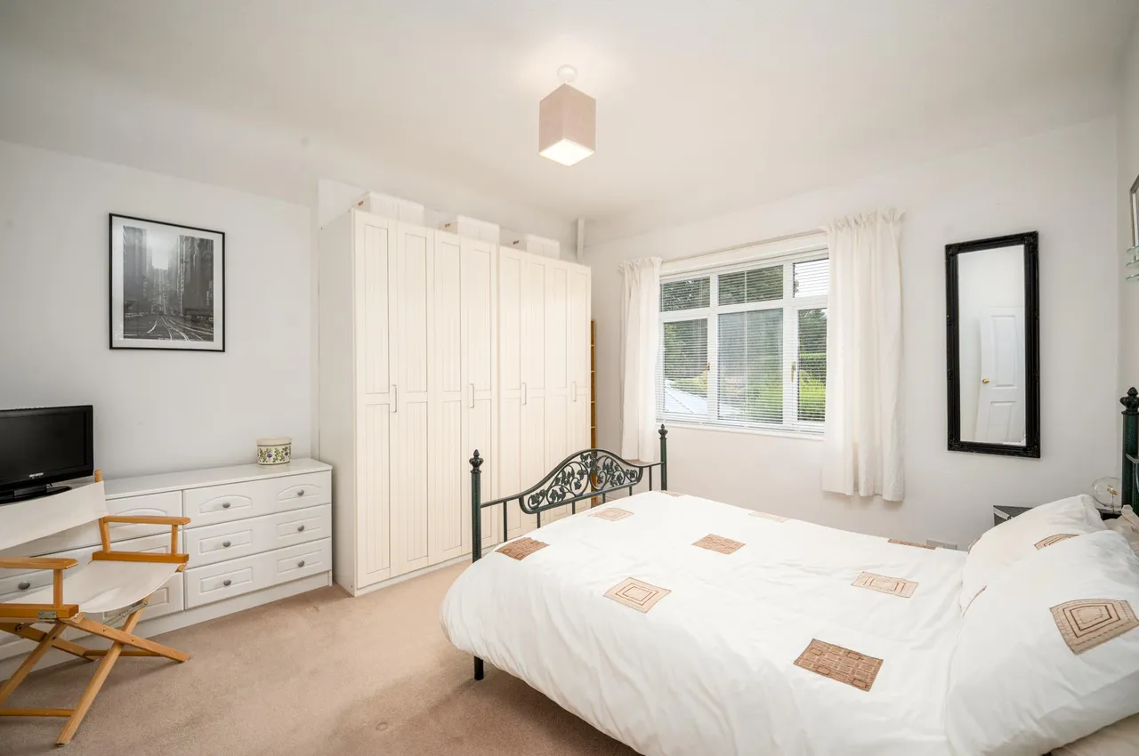 Bustleholme Avenue, West Bromwich, B71, photo 15
