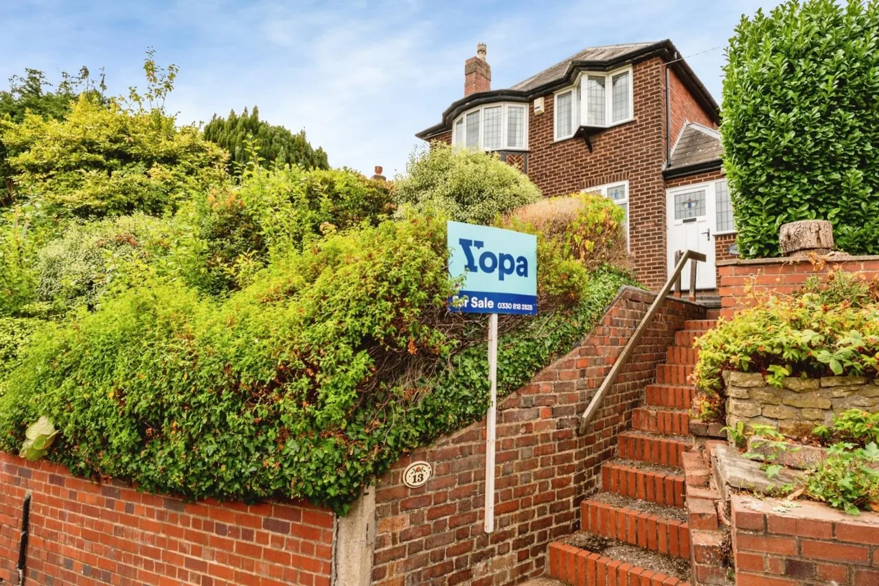 3 bed house for sale, Bustleholme Avenue, West Bromwich, B71
