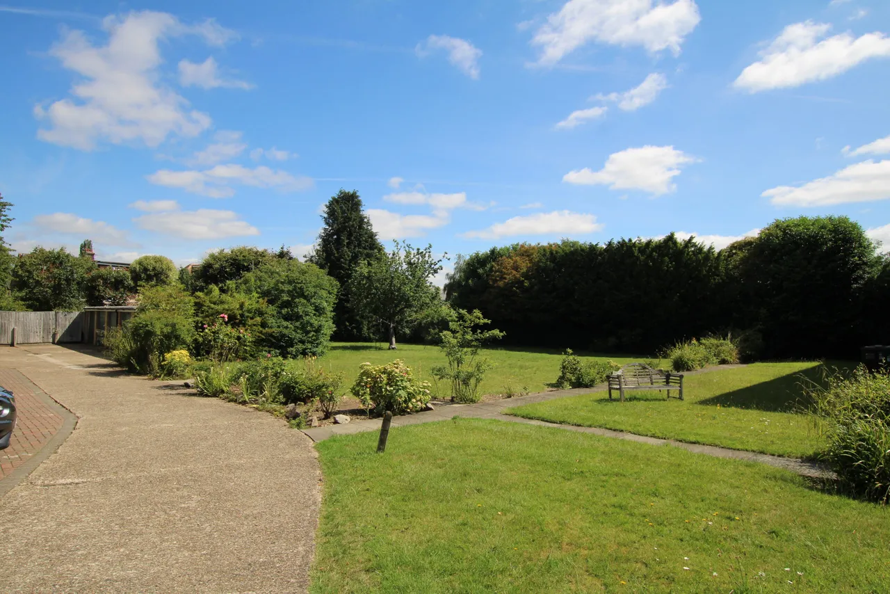 Lindiswara 8 Watford Road, Croxley Green, Rickmansworth, Rickmansworth, WD3 3DR, photo 7