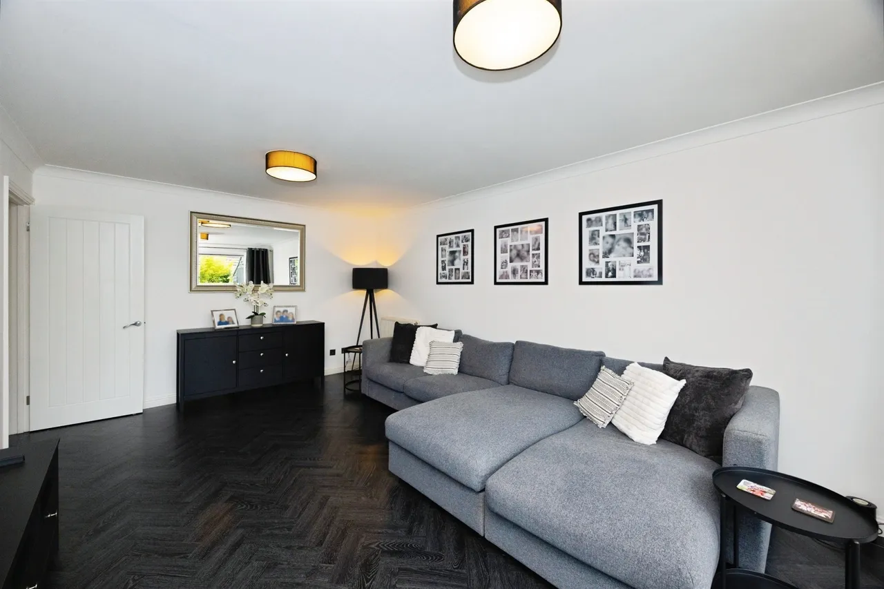 Acorn Close, Kingsnorth, Ashford, photo 12
