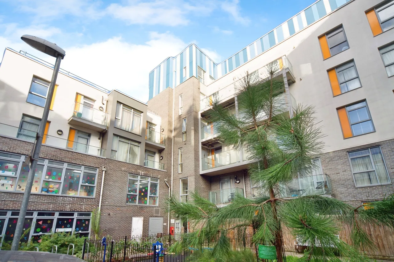 Ward Lane, London, E9, photo 5