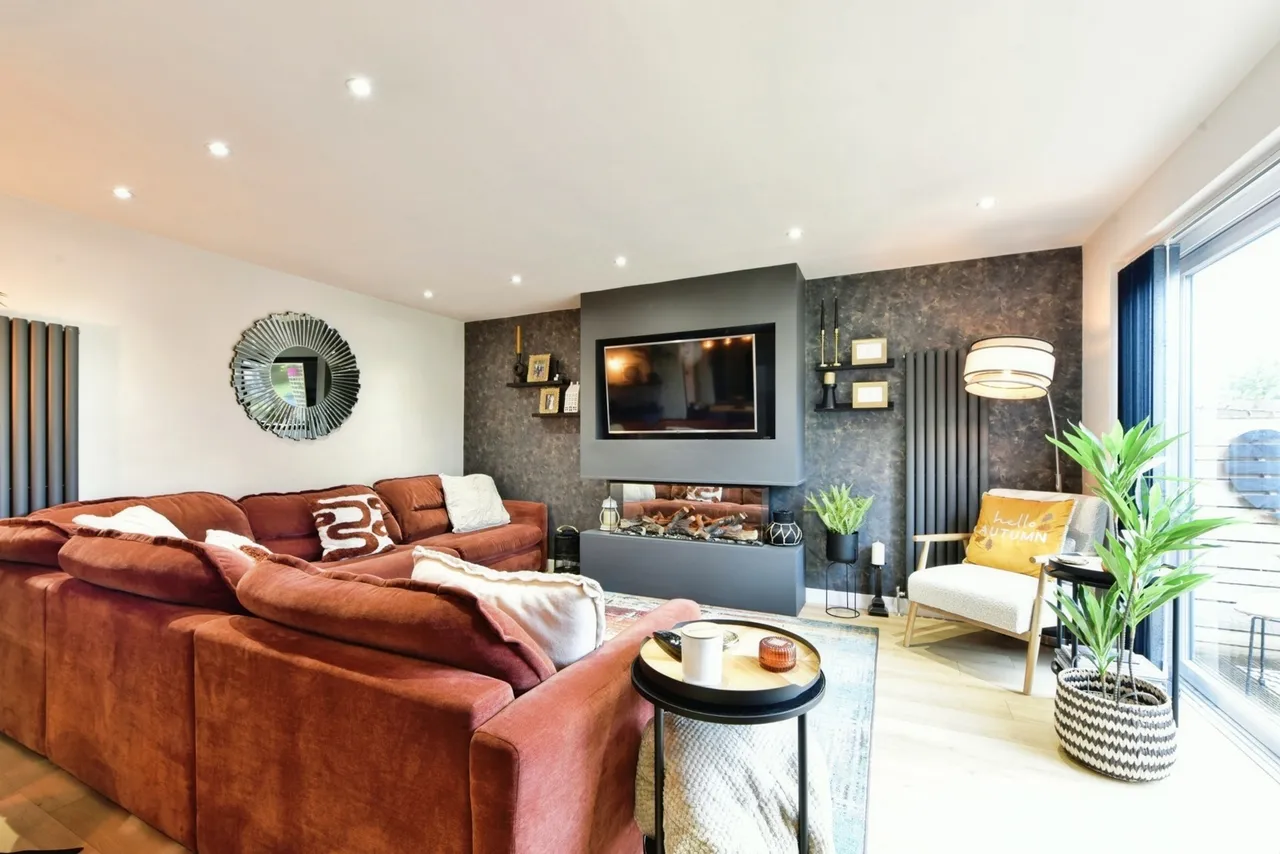 Myers Grove Lane, Sheffield, South Yorkshire, S6, photo 2