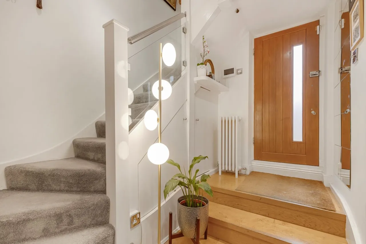 Cromwell Avenue, London, N6, photo 11