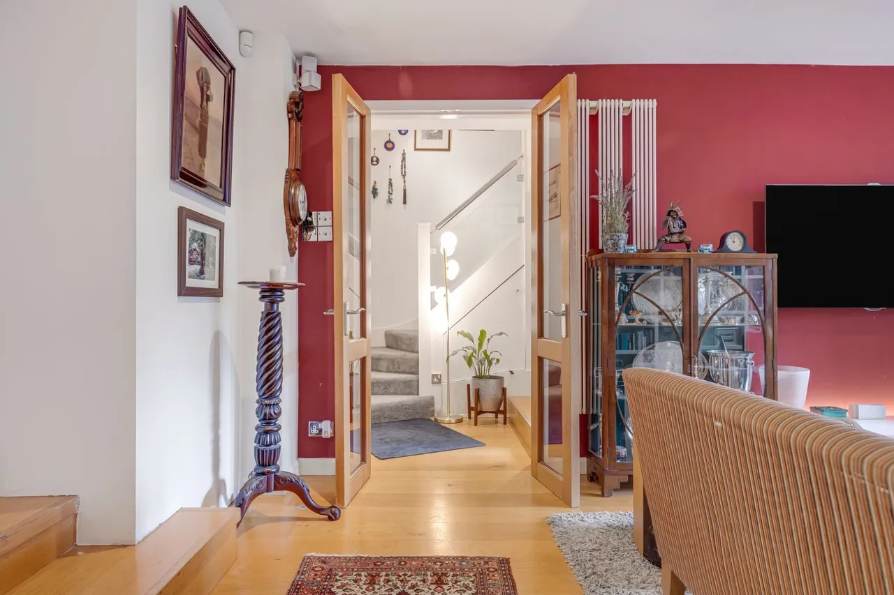 Cromwell Avenue, London, N6, photo 10