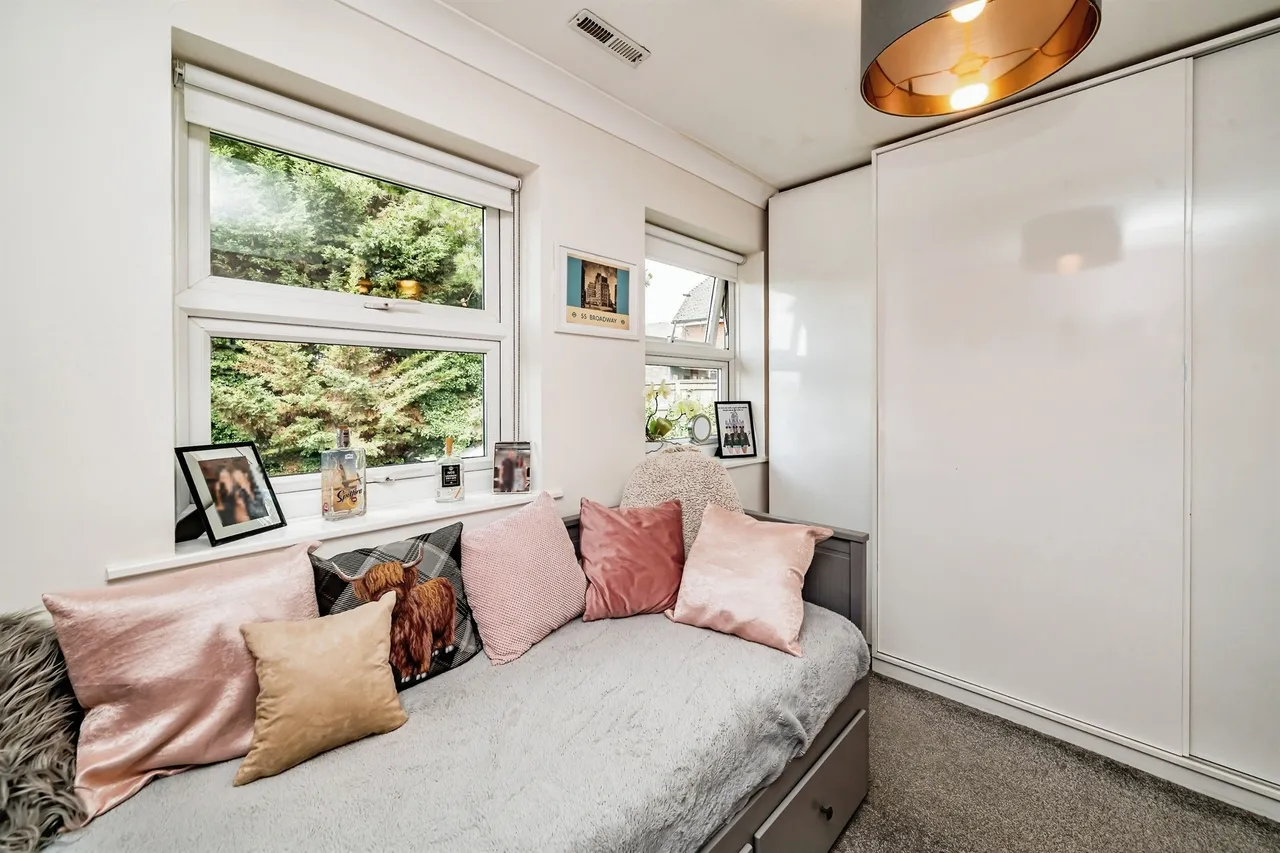Harkness Road, Burnham, Slough, photo 8