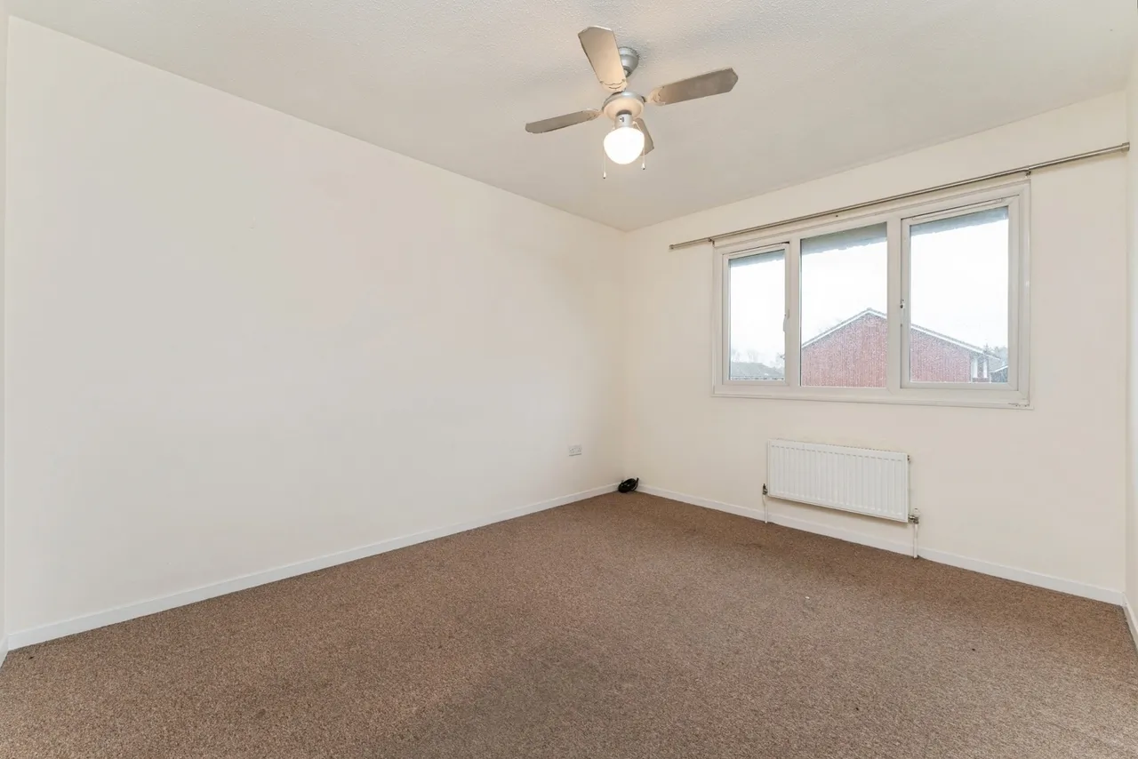 Royal Palace Close, Newmarket, Suffolk, CB8, photo 9